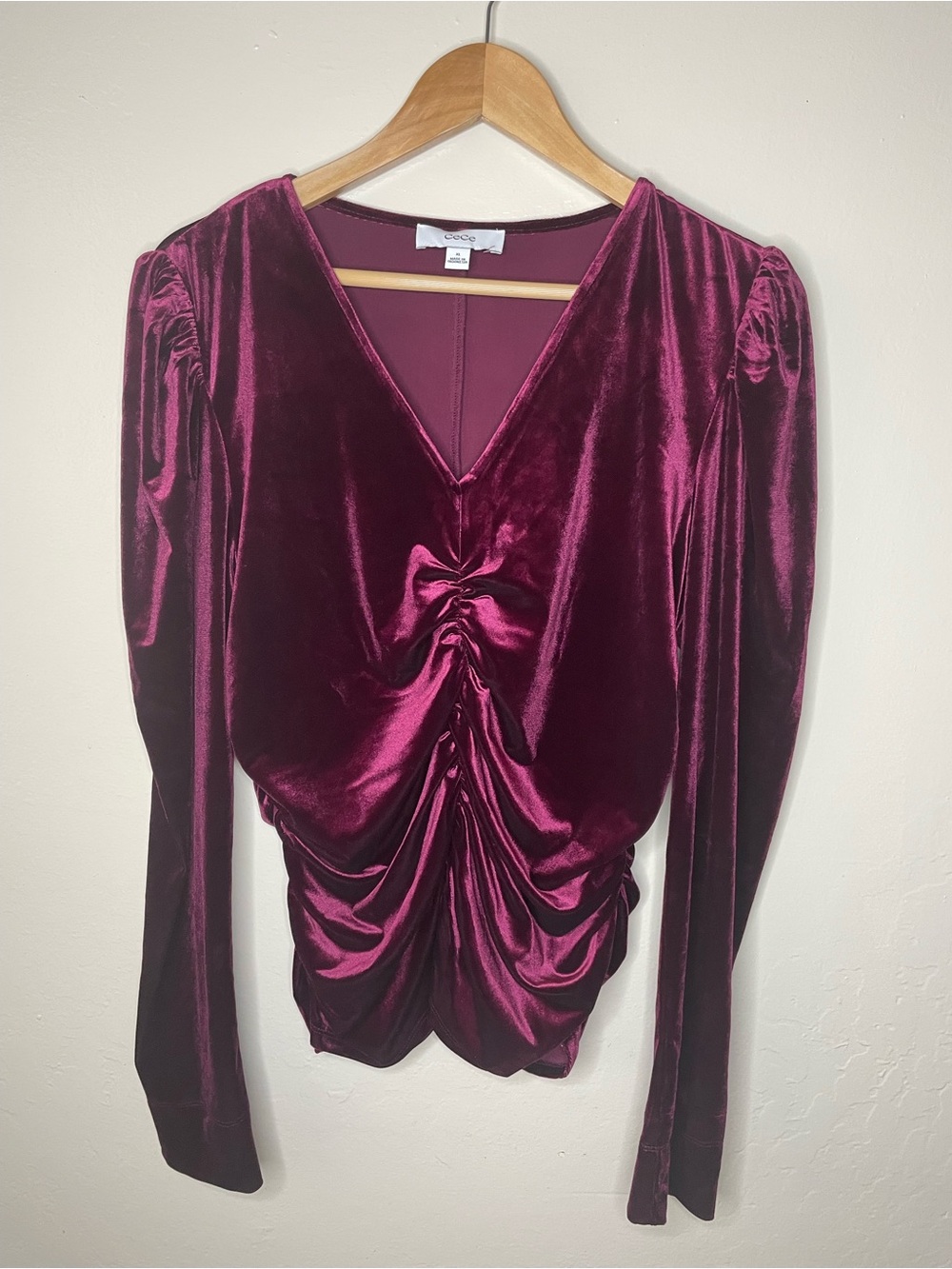 Cece Velvet Ruched V-Neck Long Sleeve Top - purple
